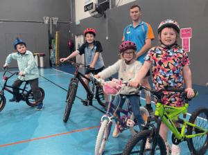 kids cyclists
